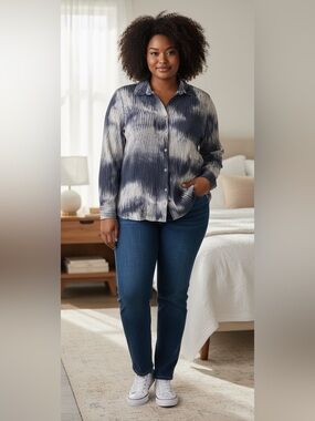 Button Down Shirt Blue and White Printed Women’s Plus 2X (20W-22W)